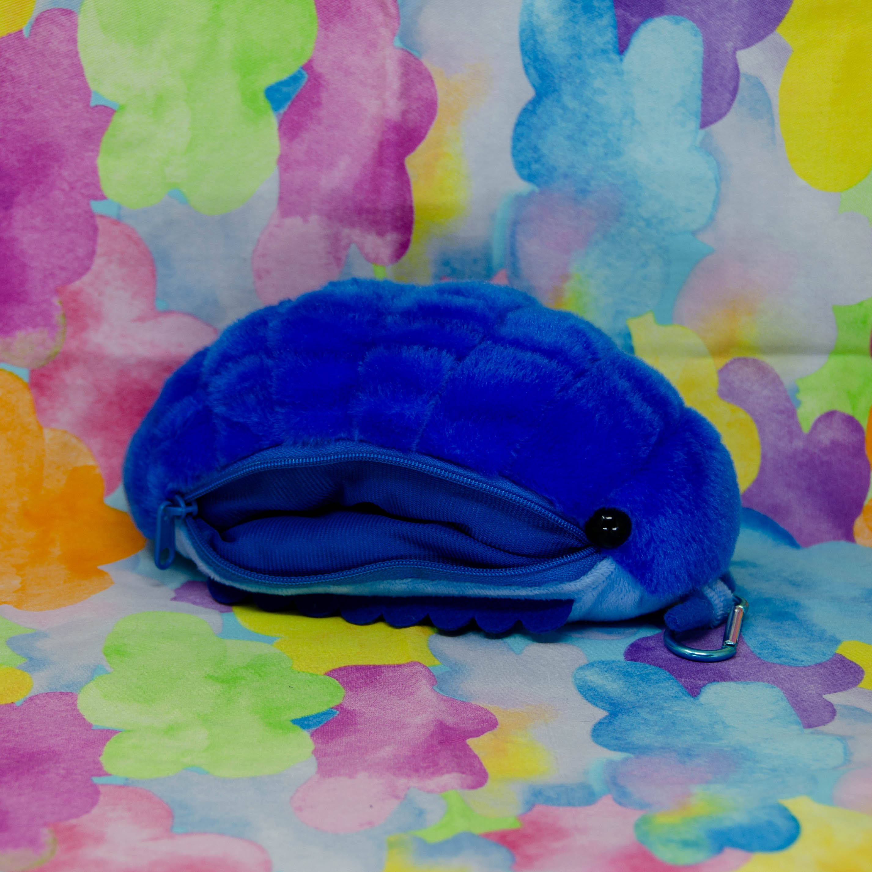 Pillbug Small Bag with Clip